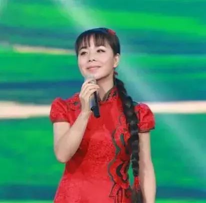 《星光大道》王二妮_王二妮星光大道比赛视频_星光大道王二妮简历