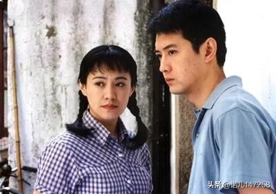 鞠雪:我们应该离婚。离婚协议书(图13) 职场励志电影国内电影_职场新人比起老人的优势_关于职场的老电影