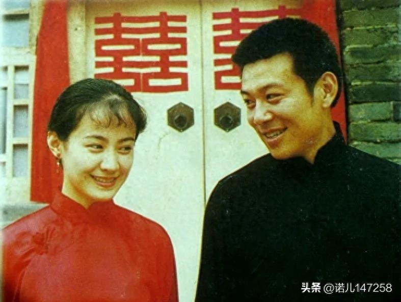 鞠雪:我们应该离婚。离婚协议书(图9) 关于职场的老电影_职场励志电影国内电影_职场新人比起老人的优势