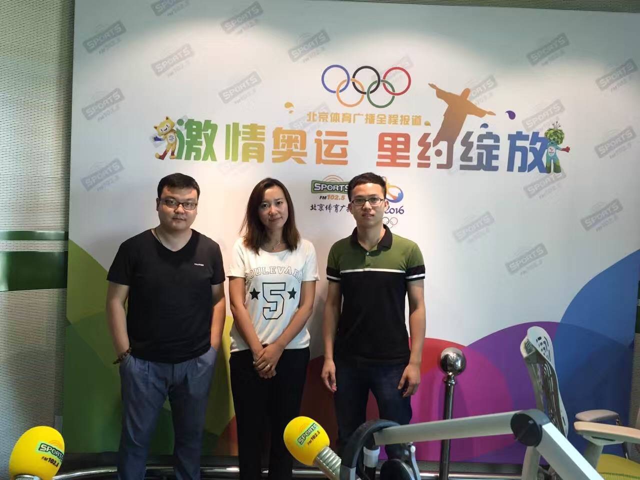 懒熊体育刘溪若和资深记者董欣导走进直播间(图2) 盛开体育骗局_盛开国际体育 招聘_盛开体育旅游