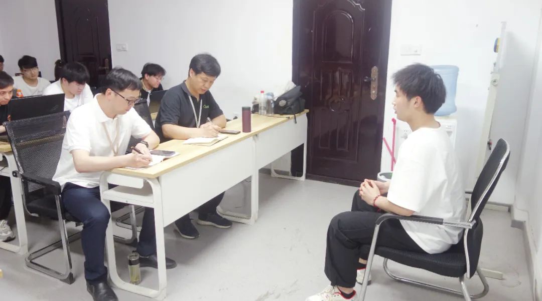 职场心态培训课件ppt_职场培训心得简短_毕业生职场心态培训