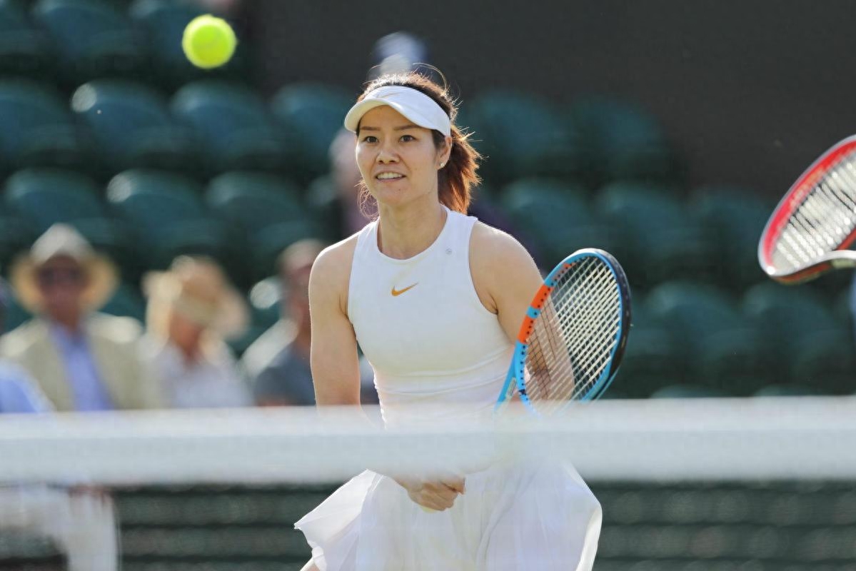 李娜和姜山夫妻却是不同的男人,你知道吗?(图9) 主持人李娜简历_主持人李娜简历_主持人李娜简历