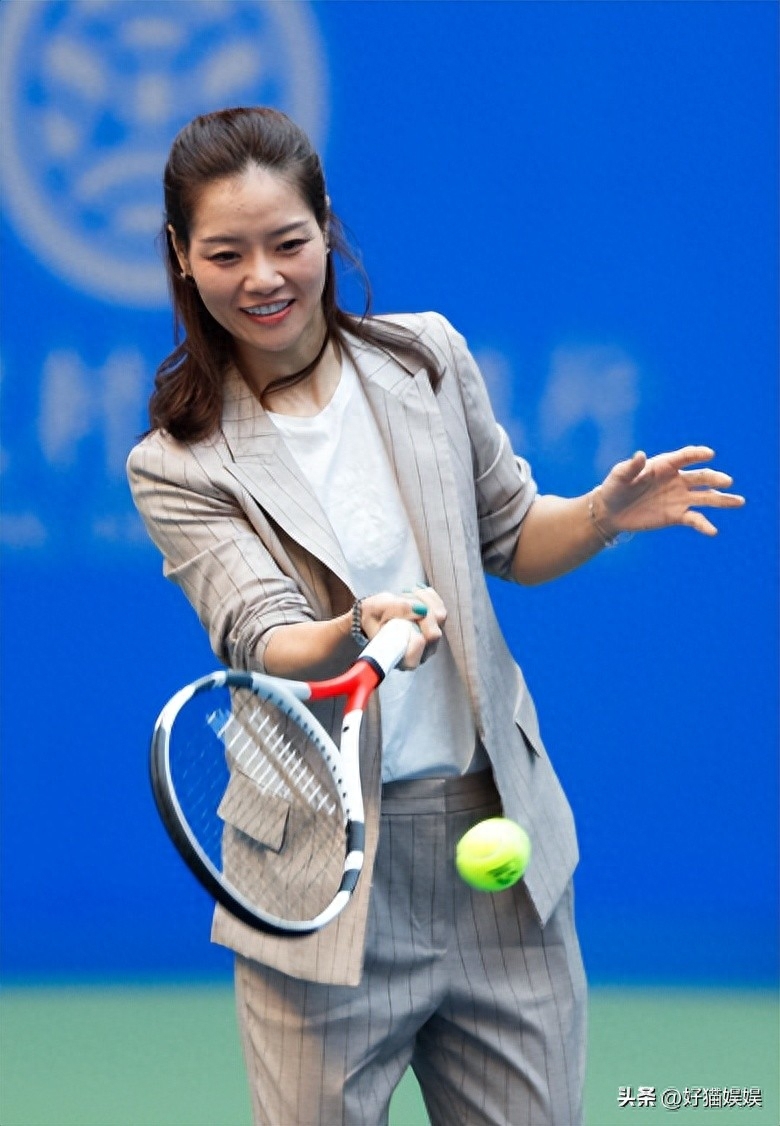 主持人李娜简历_主持人李娜简历_主持人李娜简历