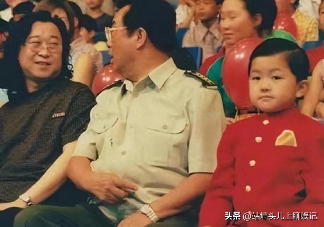 丁贺李双江_李双江妻子丁英是几婚_李双江前妻丁英简历