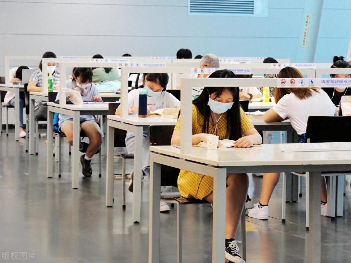 职场压力与情绪管理技能培训_职场压力与情绪管理技能培训_职场压力与情绪管理技能培训