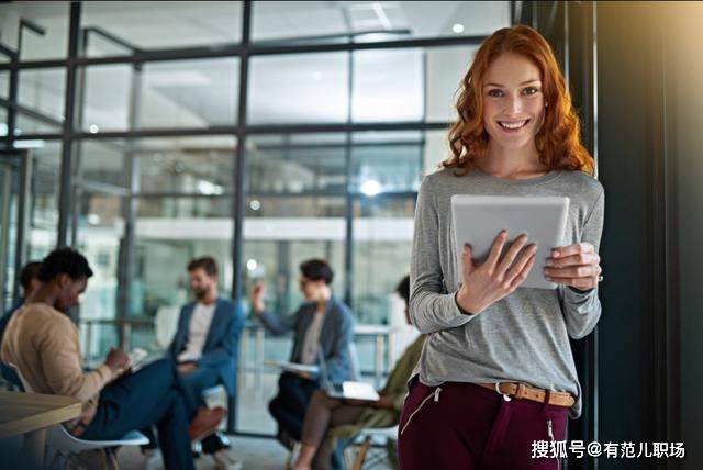 关于职场的女上司帮小职员的电视剧_上司扮演的角色_上司工作