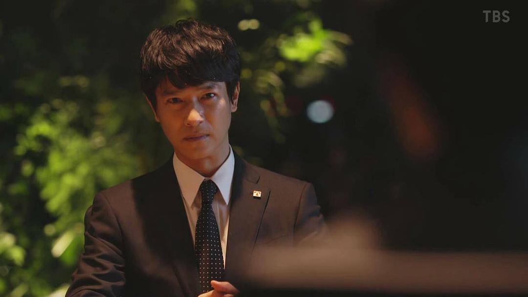 上司扮演的角色_播放上司电视剧_关于职场的女上司帮小职员的电视剧