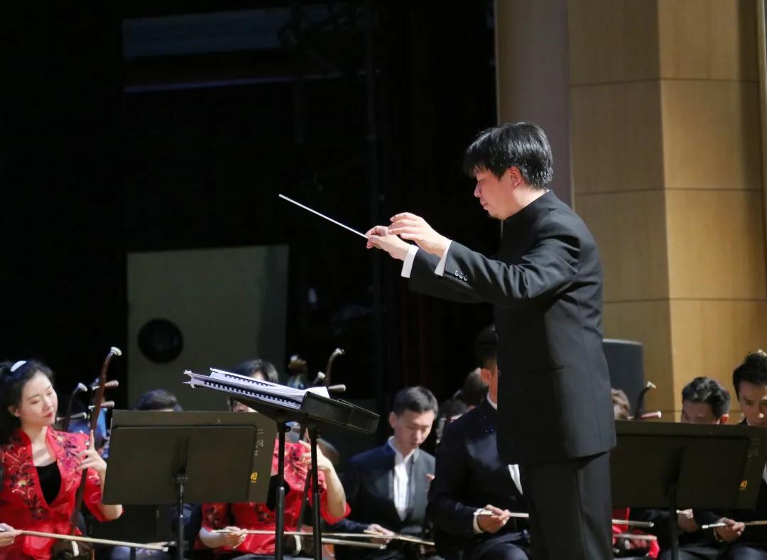 四川交响乐团--国乐、专业的合唱团(图2) 杭州民乐团指挥招聘_2021年杭州民乐团招聘信息_杭州乐团招聘信息