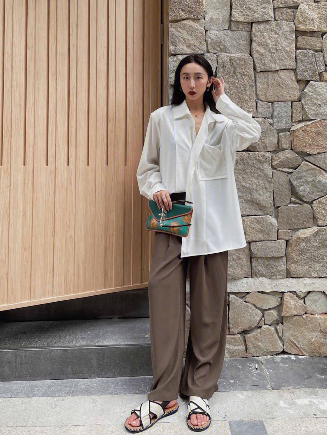 职场知性美女丝袜_职场女性穿什么袜子_女士职场袜子