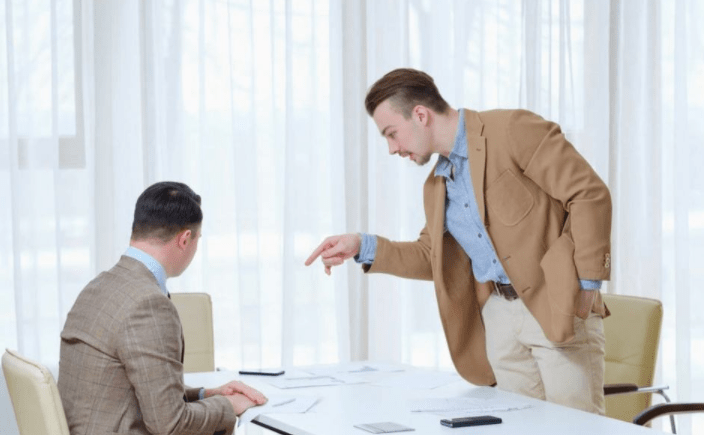 流血的职场免费阅读_职场血泪史_流血的职场