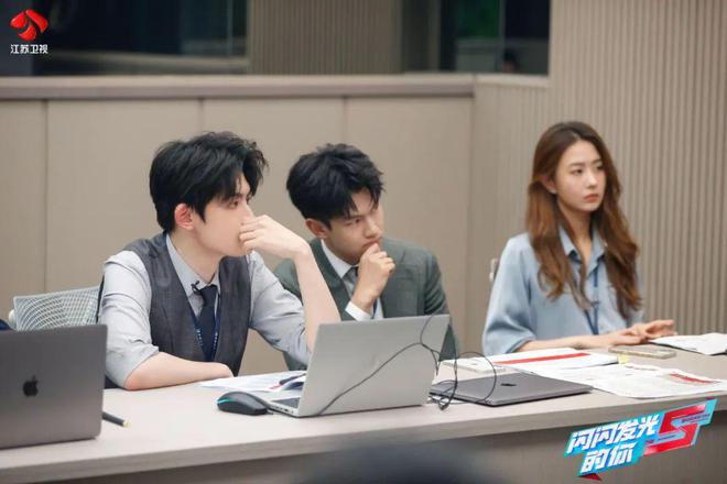 现代都市职场电视剧_职场系列电视剧_职场电视剧2021