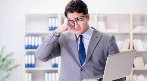 《怪你过分美丽》中的向晚,却只能依赖她(图1) 职场靠实力还是靠关系_职场靠出位男人女人怎么说_职场女人靠男人出位