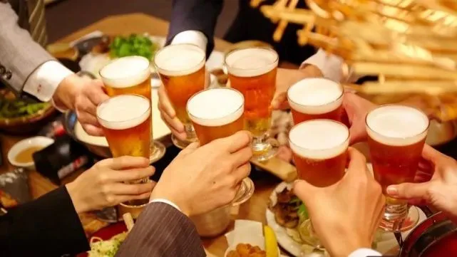 职场四少下载_职场少吴颖4_布拉格空少在线少下载