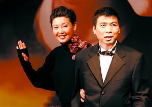 电影导演冯小刚妻子徐帆简历_冯小刚爱人徐帆简历_冯小刚徐帆真实感情